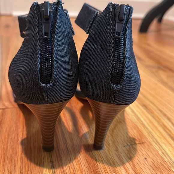 Style & Co. size 6M heels - Picture 3 of 8